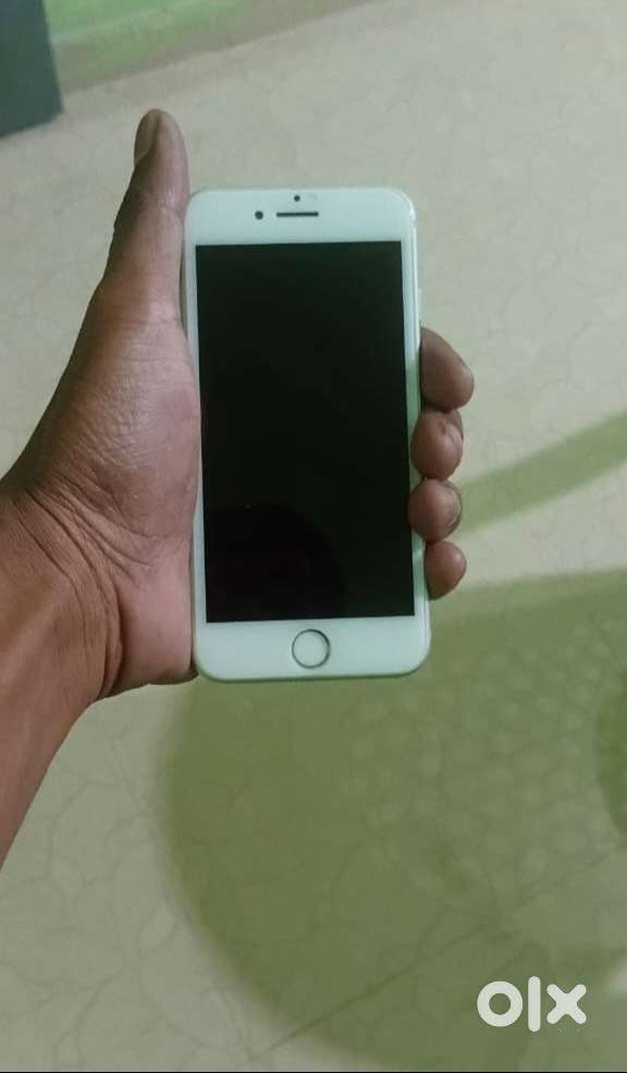 I Phone 7 128 gb white colour