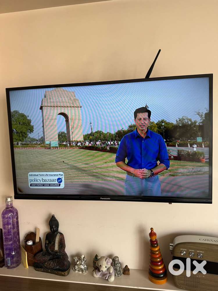 Panasonic LED tv - 32 in