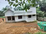 Ayarkuntham.lakattoor.new.house.10.cent.3.bhk.bank.loan.facilitye