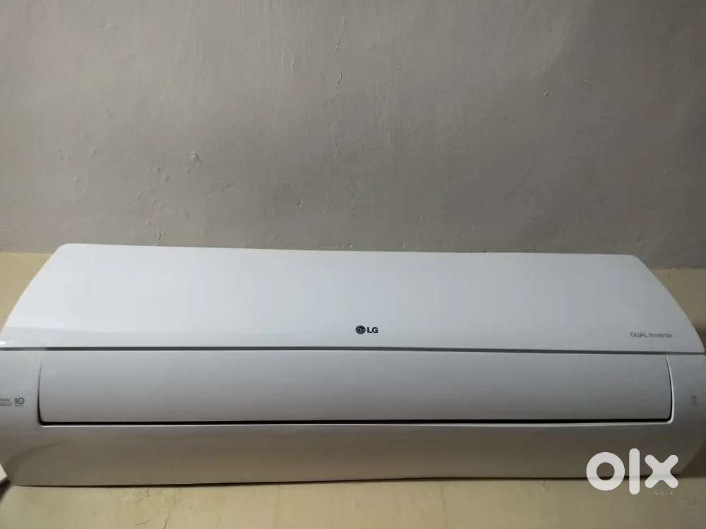 LG AC HOT and COLD for sale