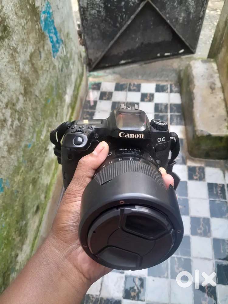 Canon ESO 77d