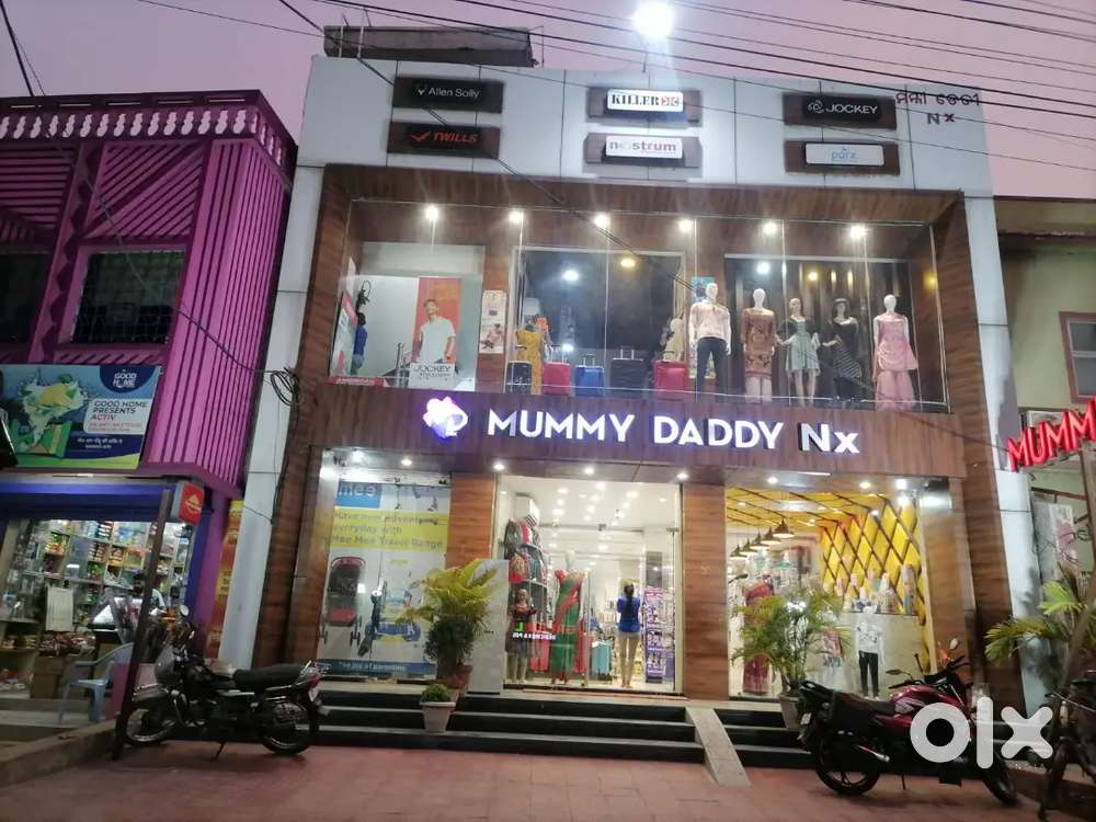 Sales girl/boy required in the shop