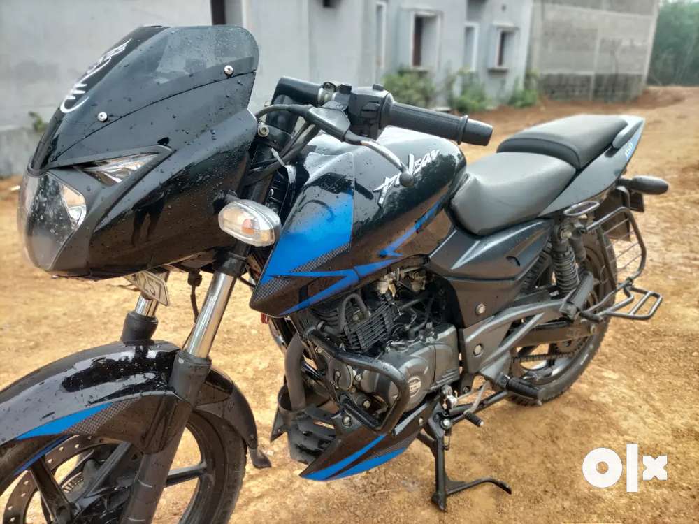 I WANT TO SELL MY PULSAR 150(ABS)