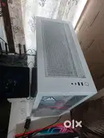 4k gaming pc it used 2 years  and still like new and well maintained