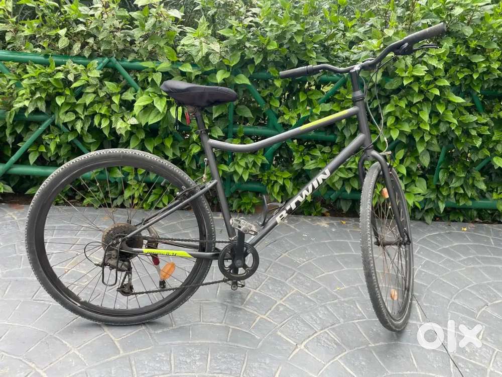 Decathlons Riverside 120 Hybrid cycle Shimano Gears 1x8 free hub setup