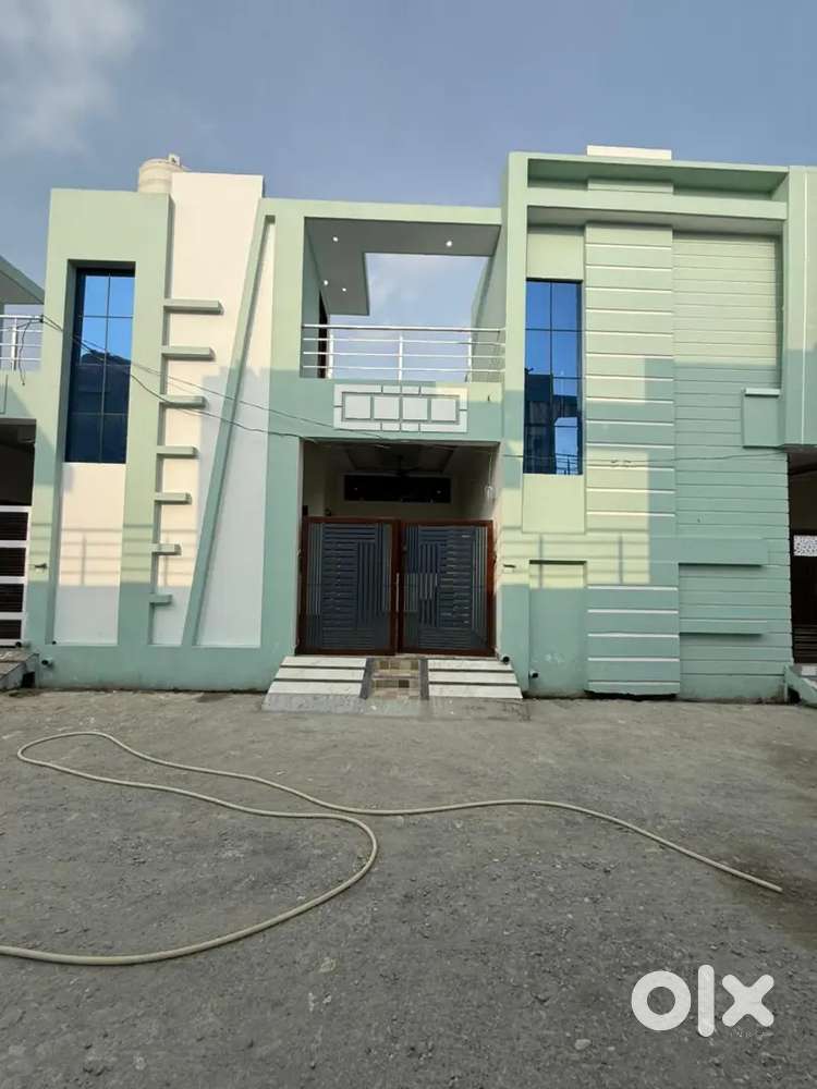 Ready to move beautiful house good locality