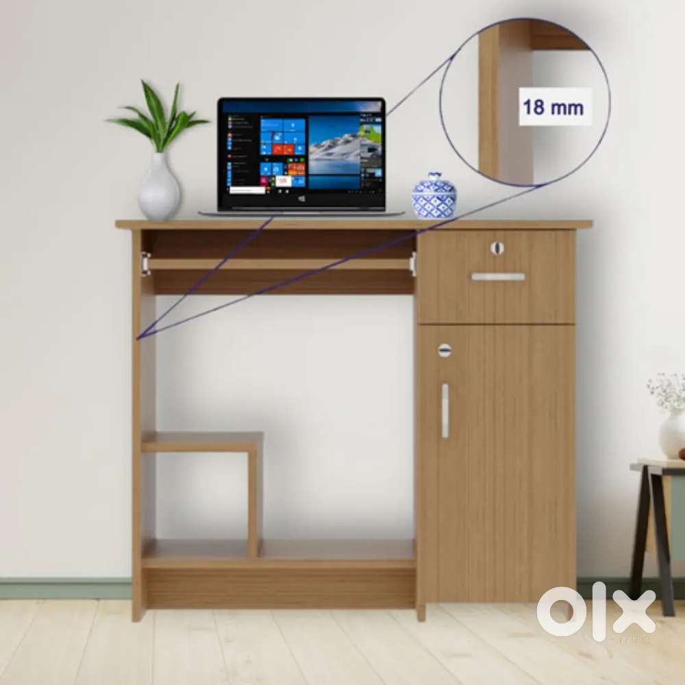 Teakwood colour computer table