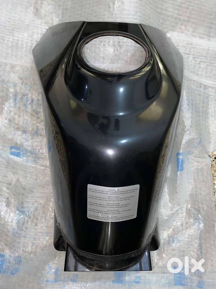 Ktm rc gen 1 tank cover black colour