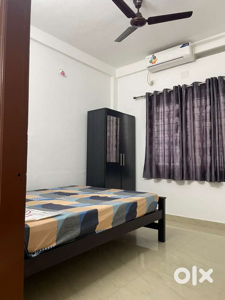 1bhk AC fully furnished flat rent monthly n yearly at Edaplly Kakanad