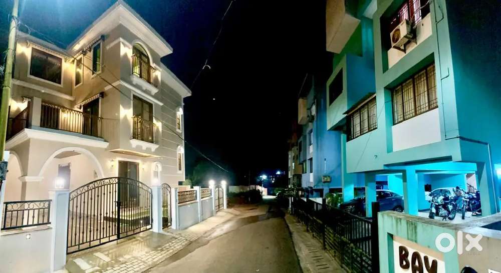 4BHk twin villa with pvt elevator