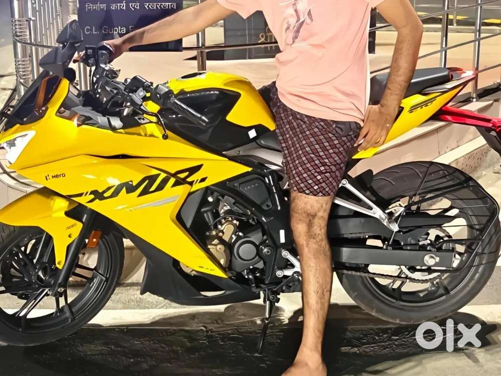 New Hero Karishma XMR 210 CC