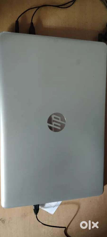 Hp laptop good condition i3 6th gen
