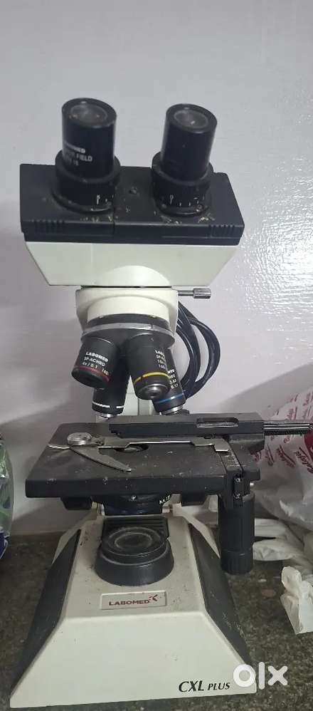 Microscope