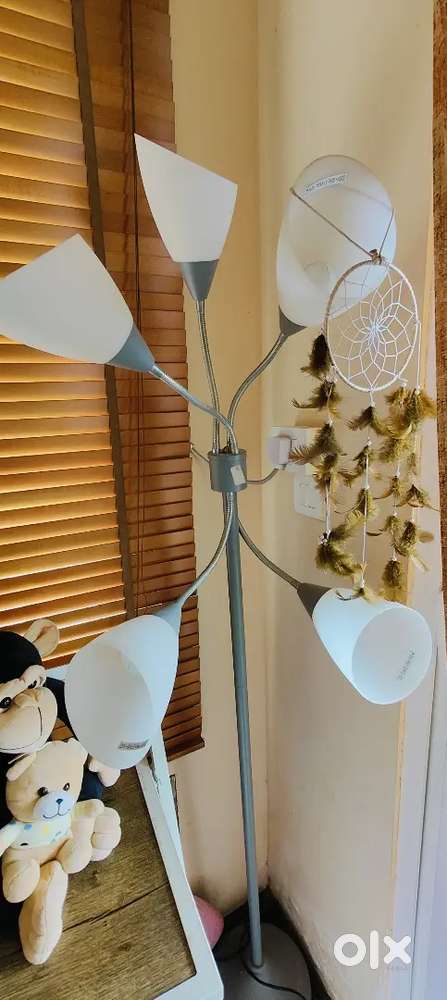 Long Corner Floor Lamp with 5 lights