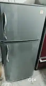 Double door fridge 250L in good condition