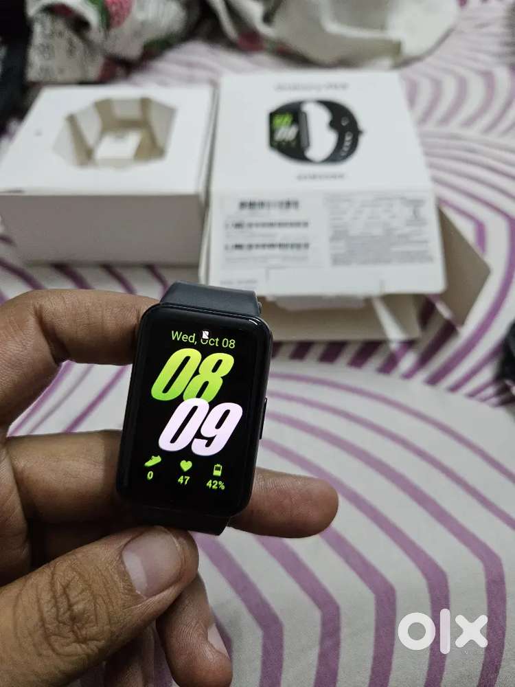 Samsung Galaxy fit 3 smartwatch 2 month old