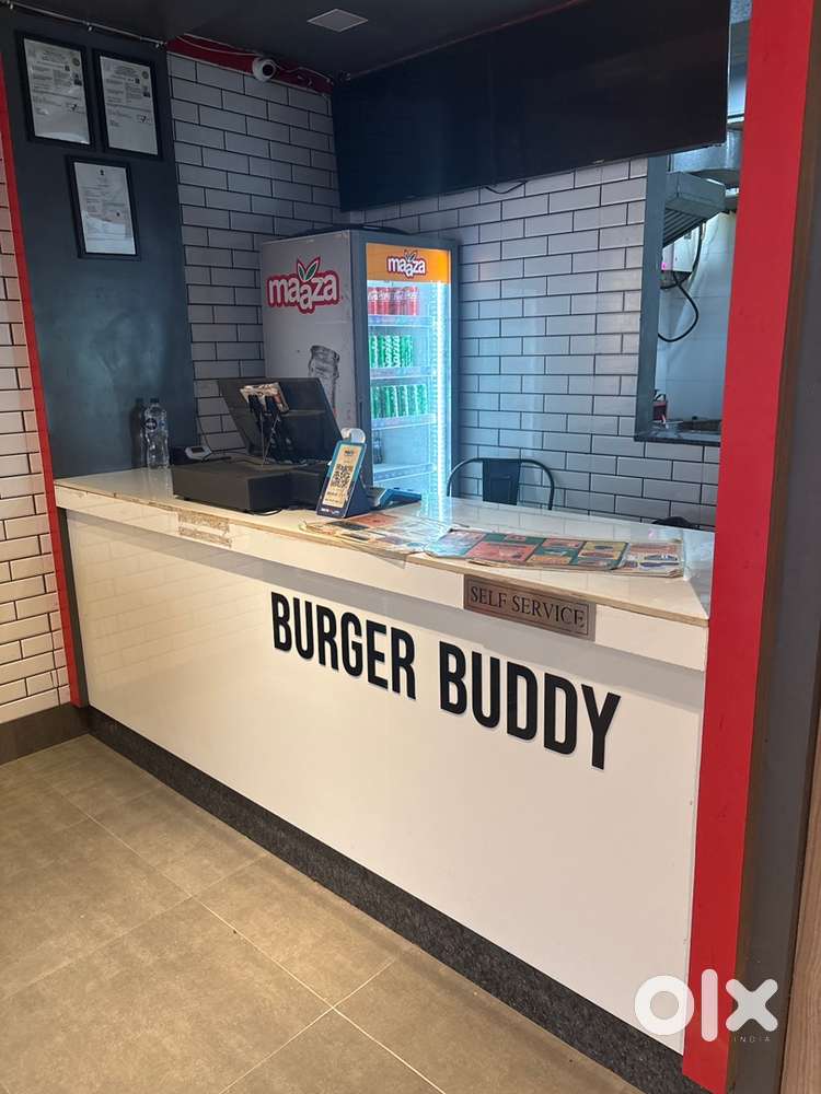 Burger buddy crew member