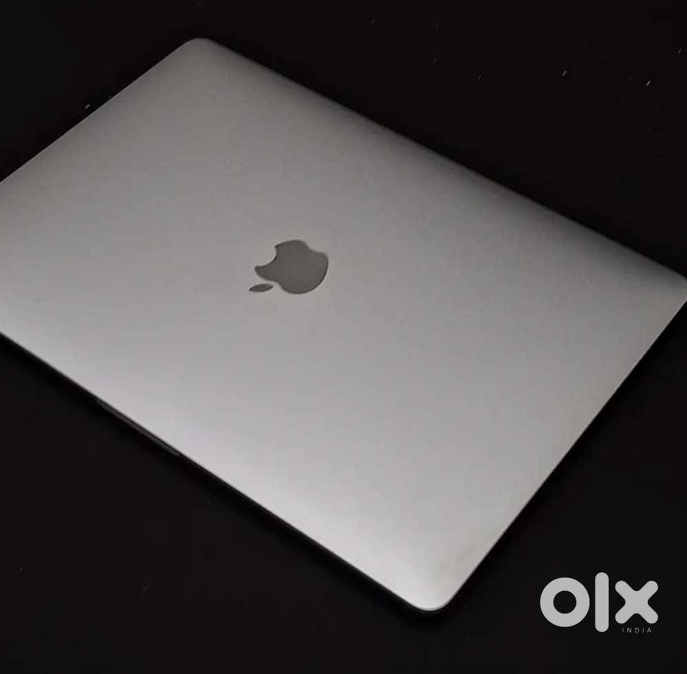 MACBOOK PRO M1