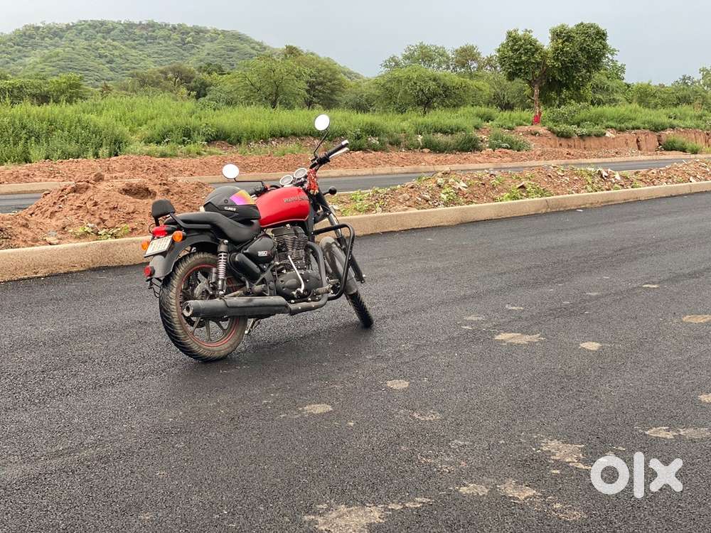 Red colour Thunderbird 350x