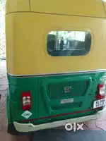 Private. Auto. Low. Km