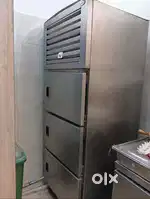 VERTICAL STANDING CHILLER COMMERCIAL