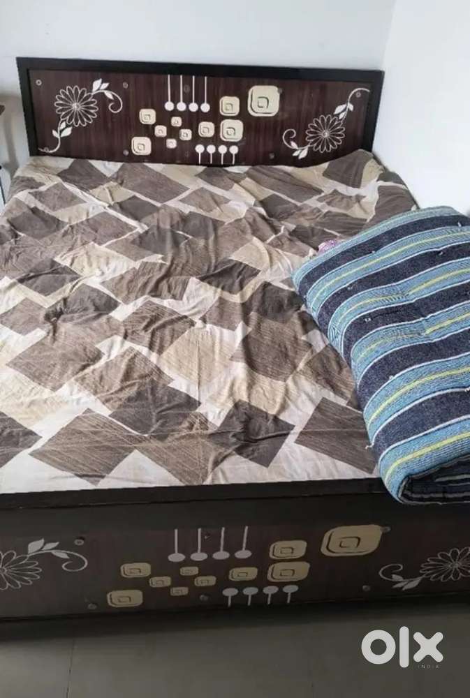 Pure iron bed sell karva no che