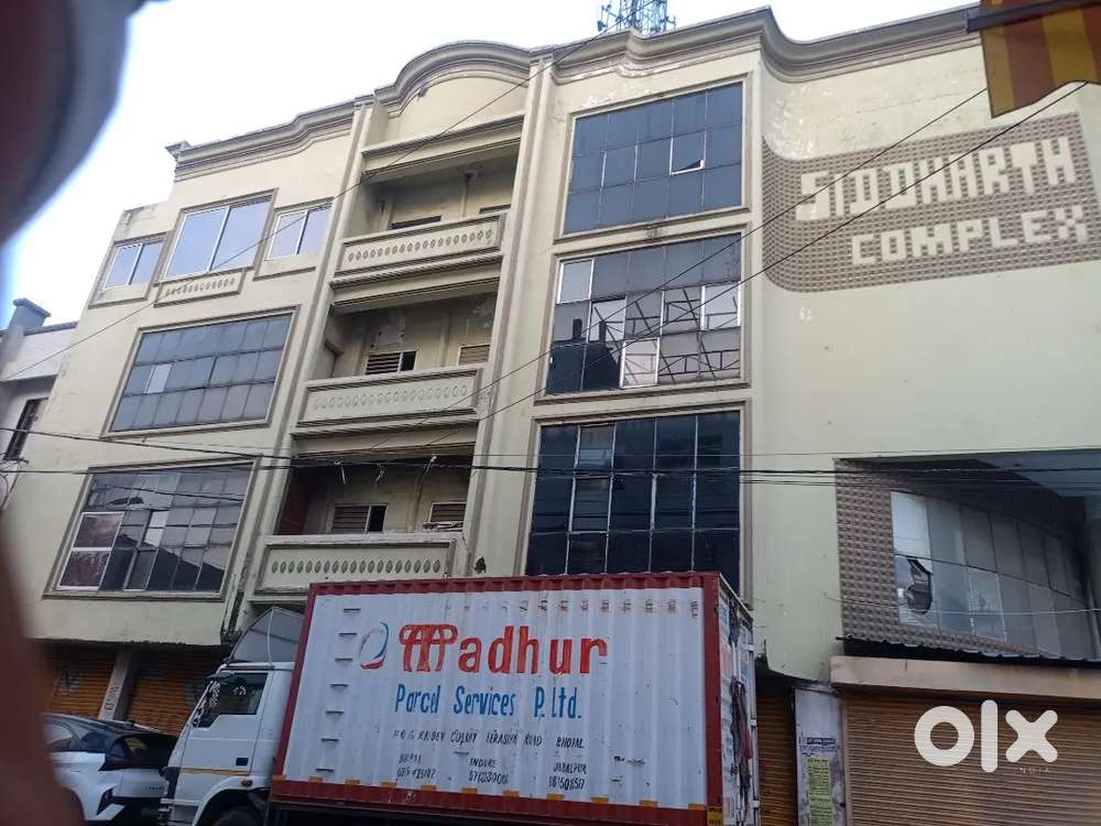भोपाल कबड़खाना मेन रोड कॉर्नर कि कमर्शियल बिल्डिंग बेचना है