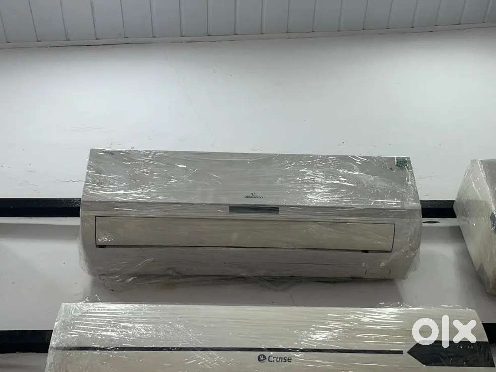 1 Ton split AC with warranty and good condition