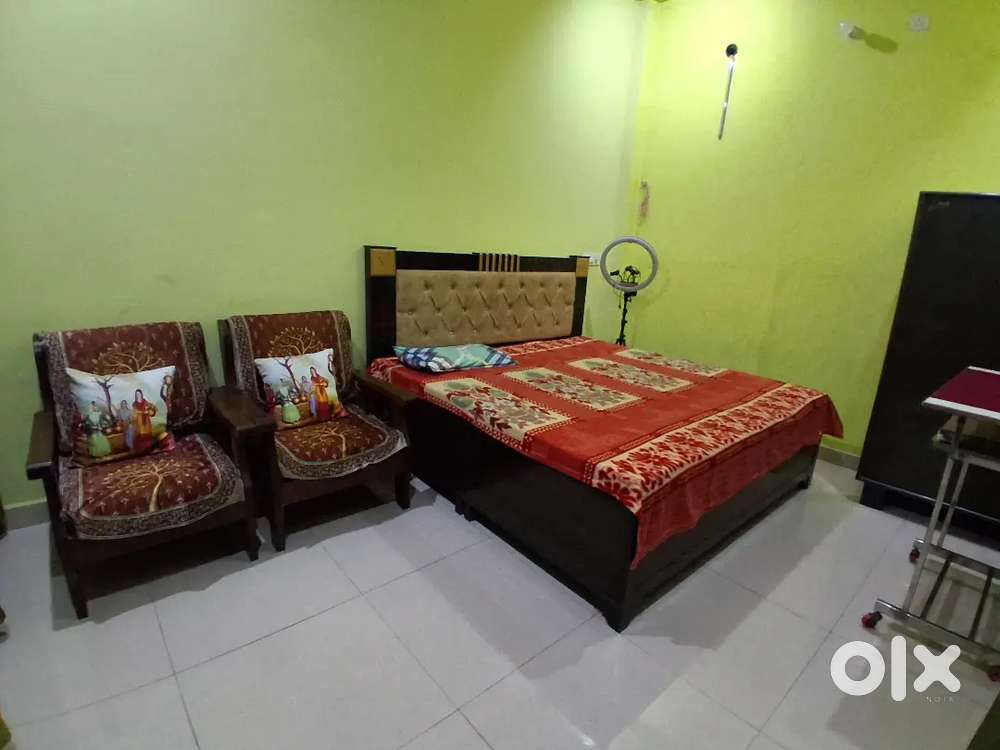 PG for Girls / Women (student / working)