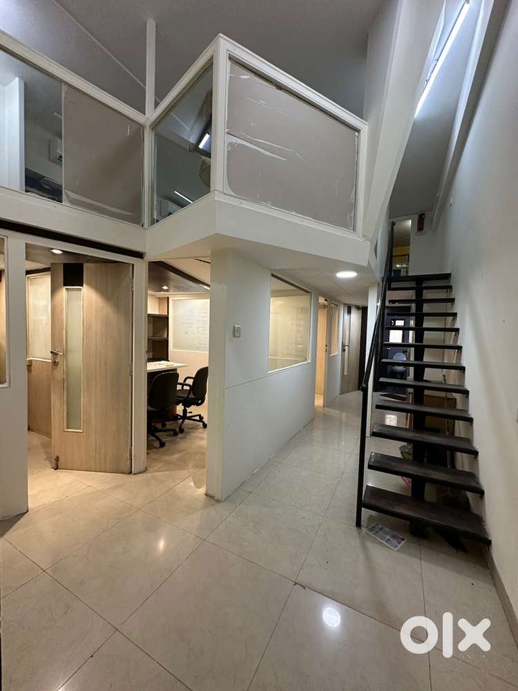 Available office for rent Ready to move space in Oberoi chamber