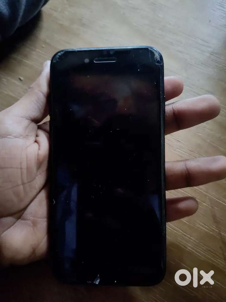 APPLE IPHONE 7