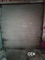 300 sq ft shop available for rent in basement