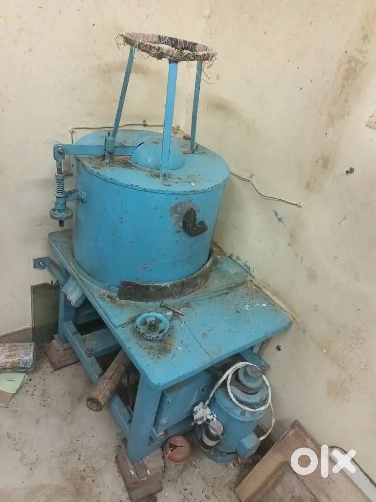 Sattu chakki 14 inch ka hai