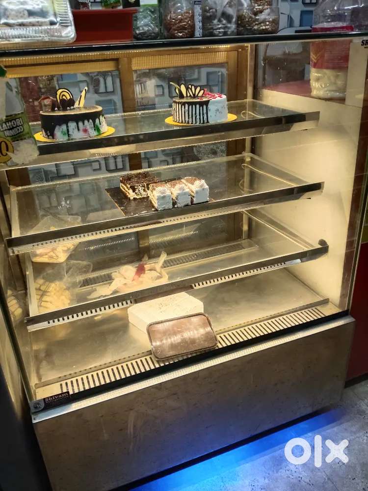 Bakery Display Cooling Counter!