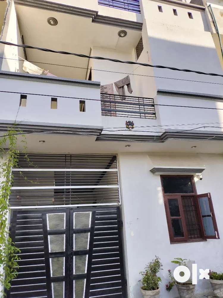 House for sale near hitchki restaurant deep nagar Jalandhar cantt