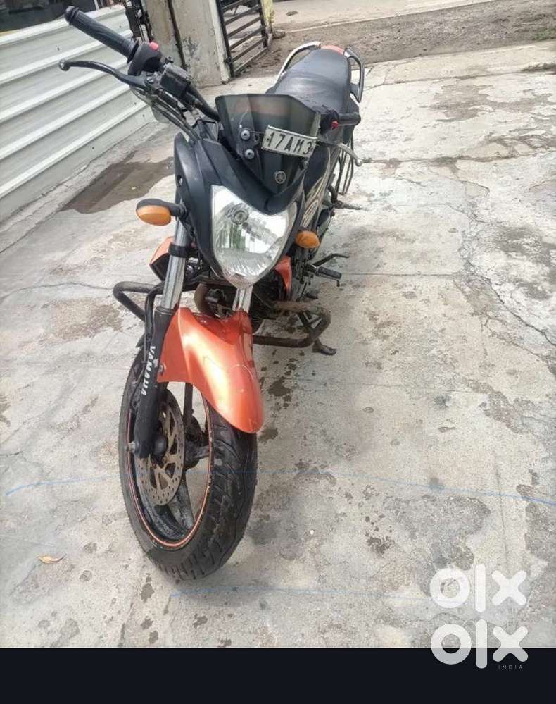 YAMAHA FZ s 2013