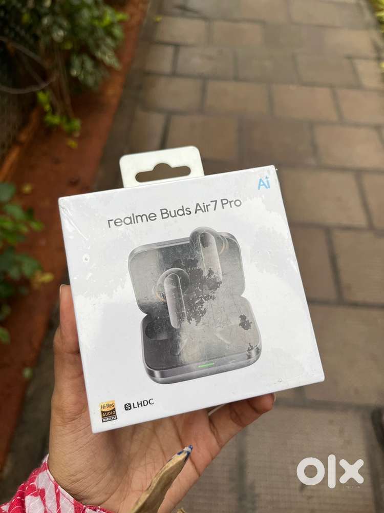 Realme Air 7 pro earbuds