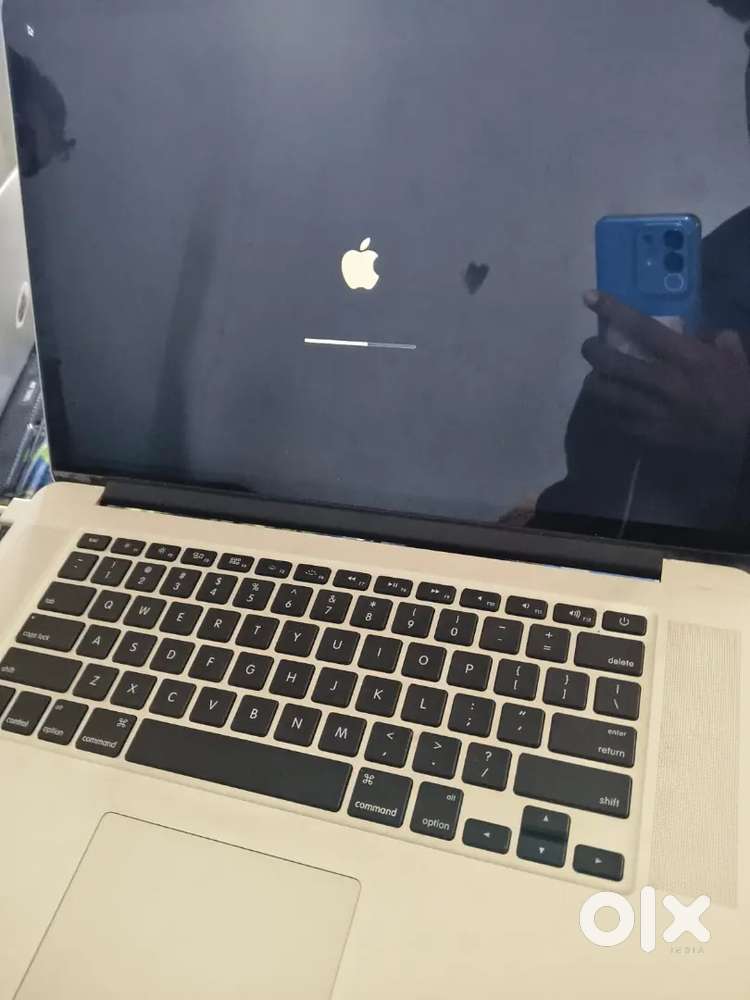 Mac book laptop