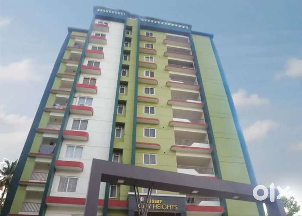 3 bhk semi furnished flat for rent in vadakara new bustand@ 27000