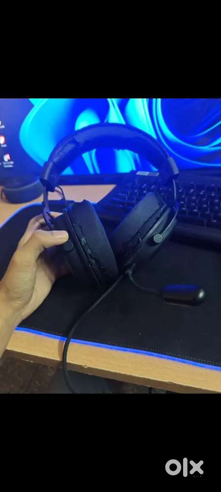 Phobos headphone and wings