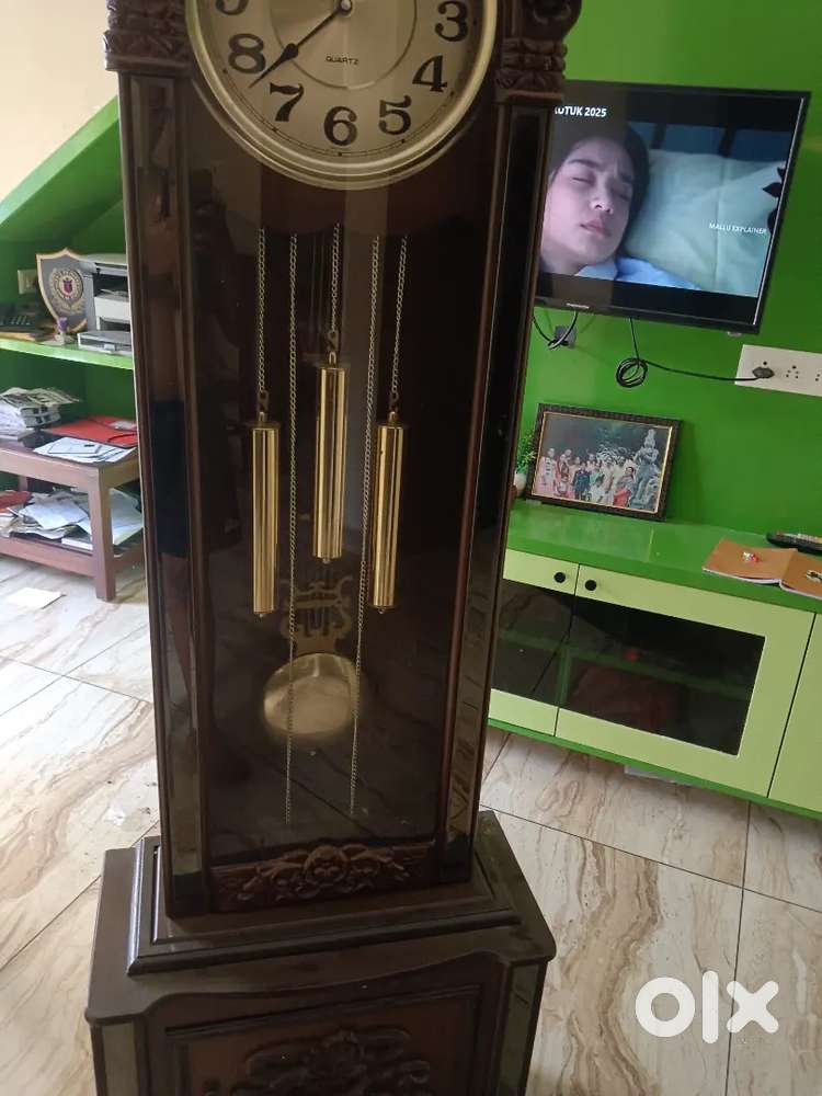 Antic piece clock