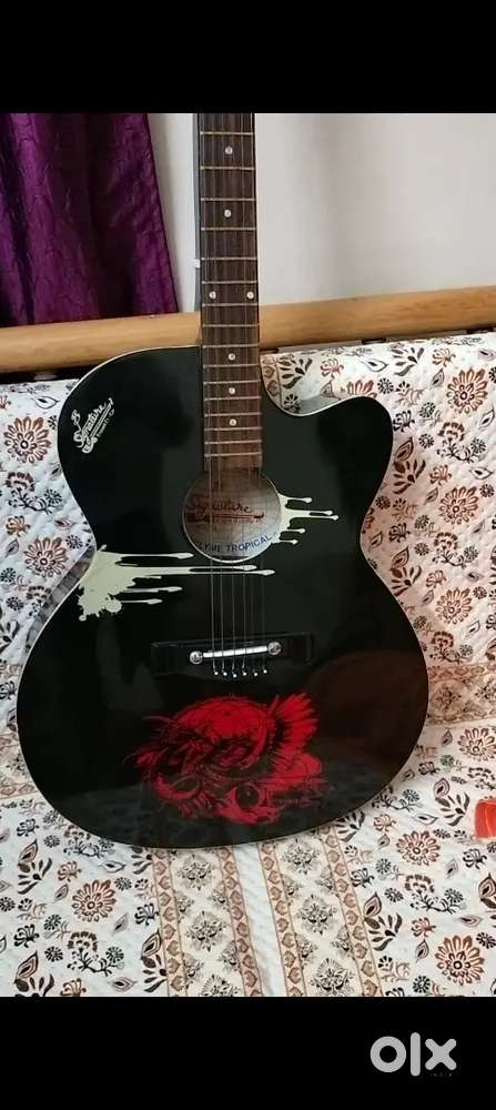 Gitar looks like new