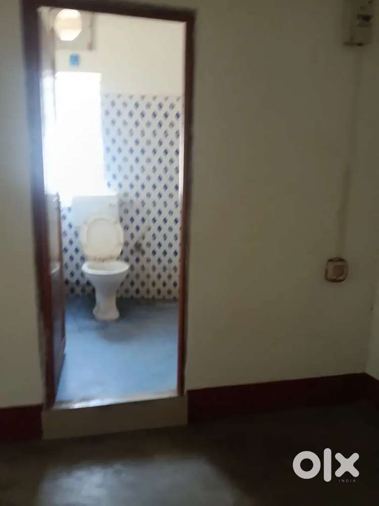 Single Room available for Rent At Ganeshguri, Nayanpur,Rent 7000/-