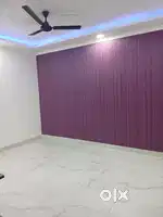 3 bhk newly flat ni laxmi nagar delhi near by v3s mall