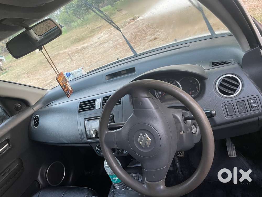 Maruti Suzuki Swift 2010