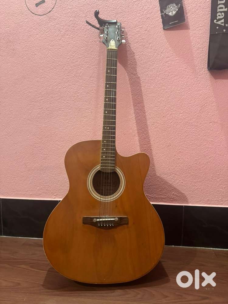 Guitar for sale