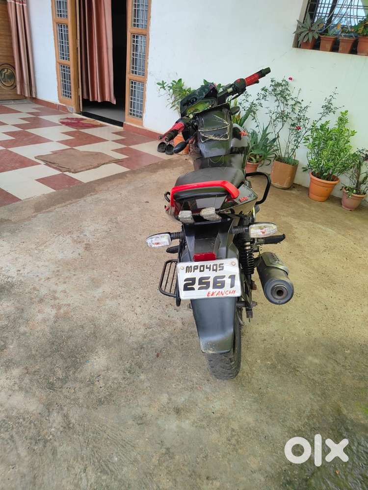 Gadi me koi  kam nahi hai good condition ok