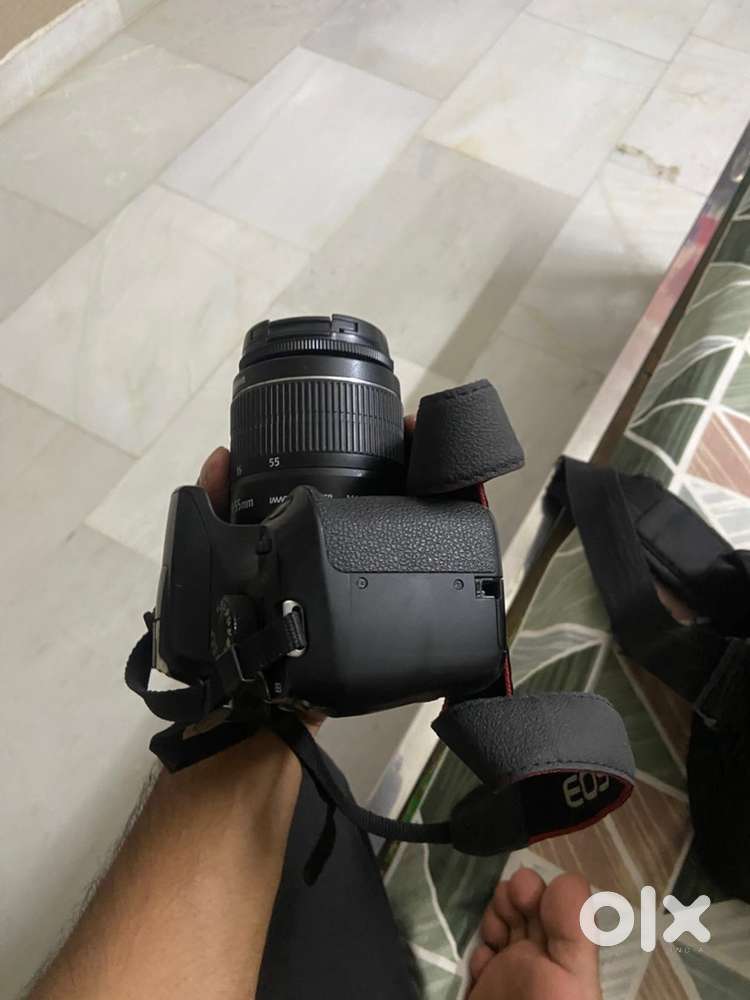 Canon 1300 D