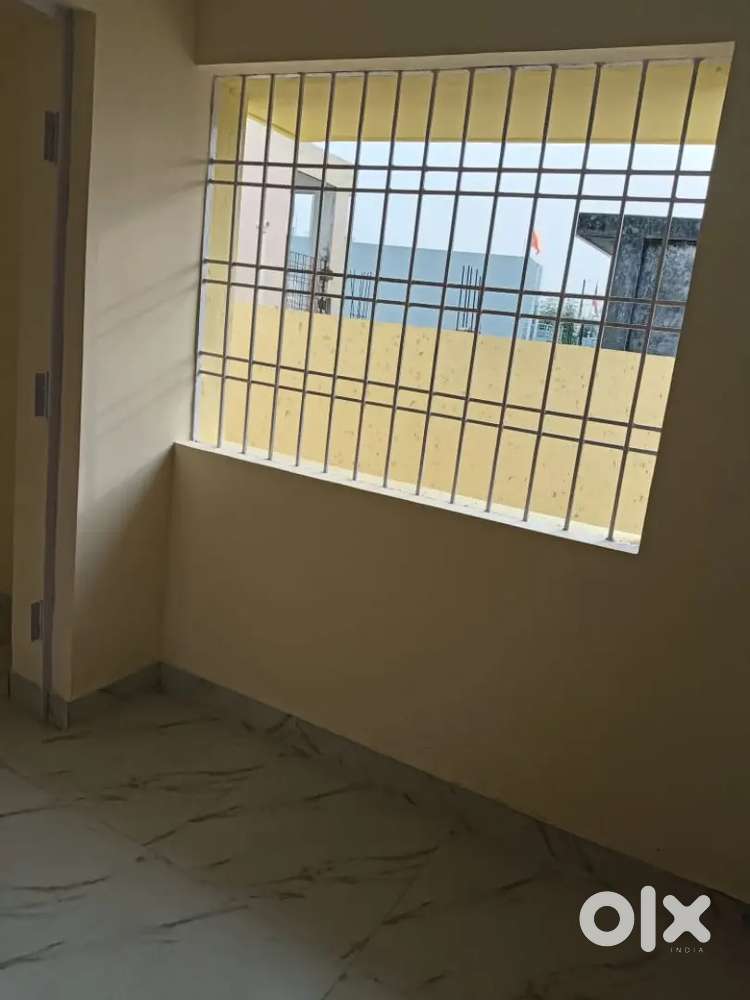 1 singel room kichten bathroom hai attach bijli bil