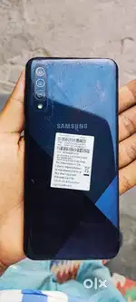 Samsung galaxy a30 4/64 all ok 4 year old